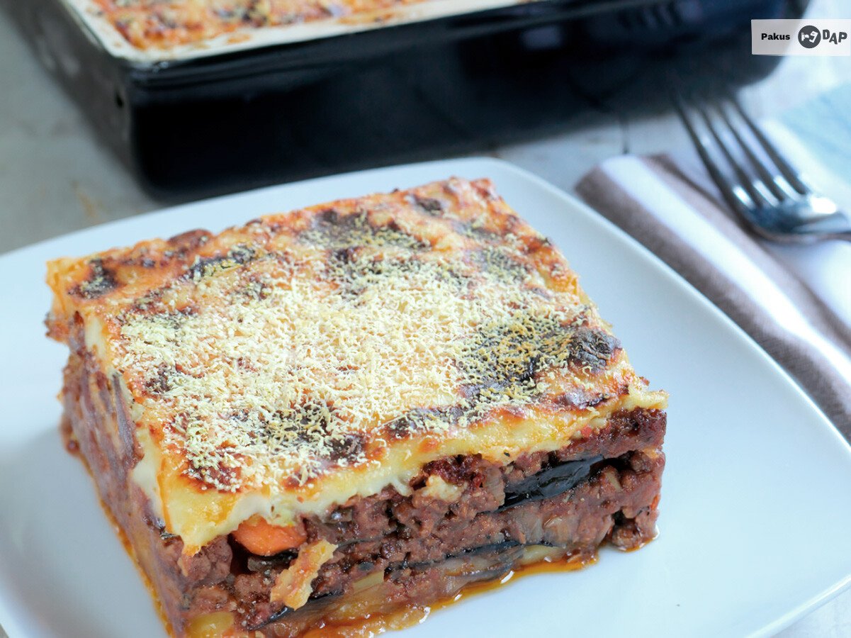 Moussaka image 2